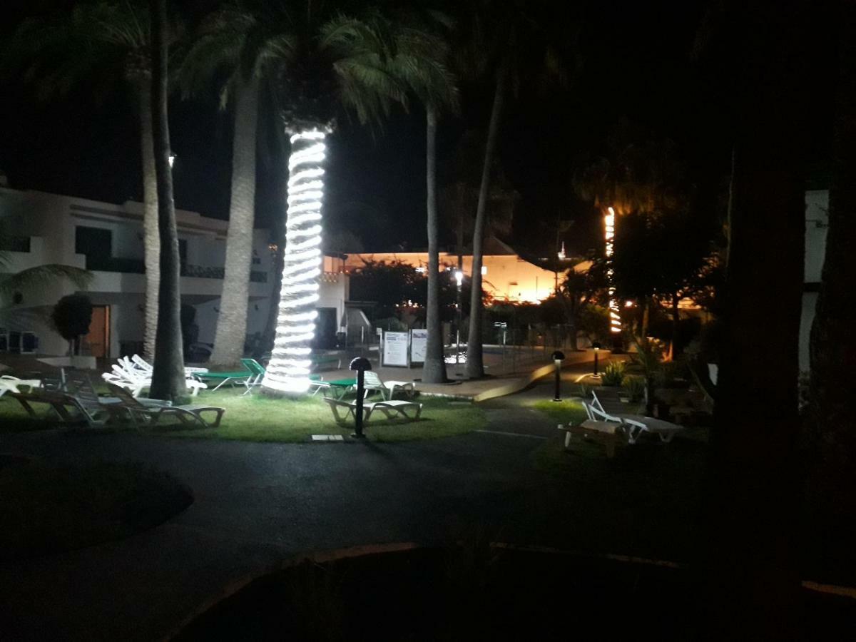 Departamento Joelle Apartment ปูแอร์โตเดลคาร์เมน ภายนอก รูปภาพ